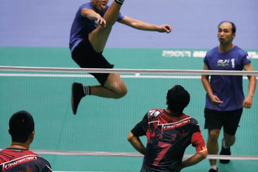 天天体育赛事数据页面展示，分析师查看比赛数据图表